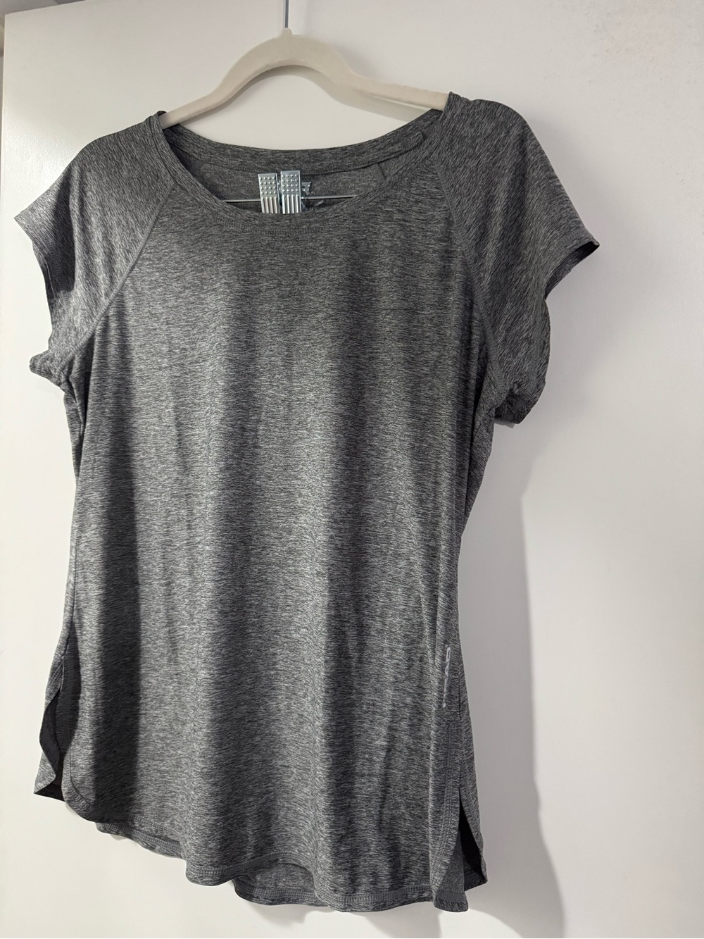 NWOT Head Women's Heather Gray Short-Sleeve Active Tee